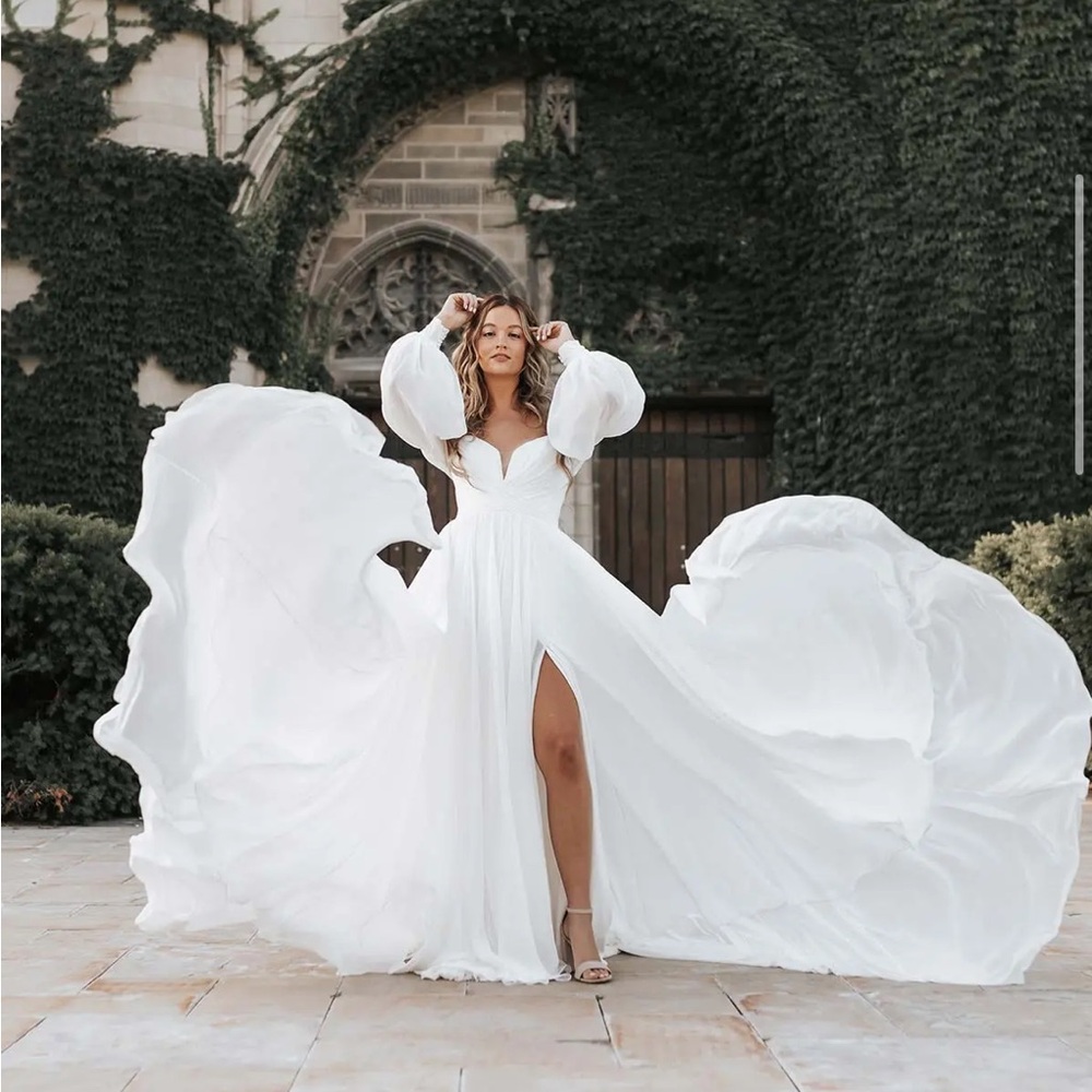 Essence of Australia Wedding Dress